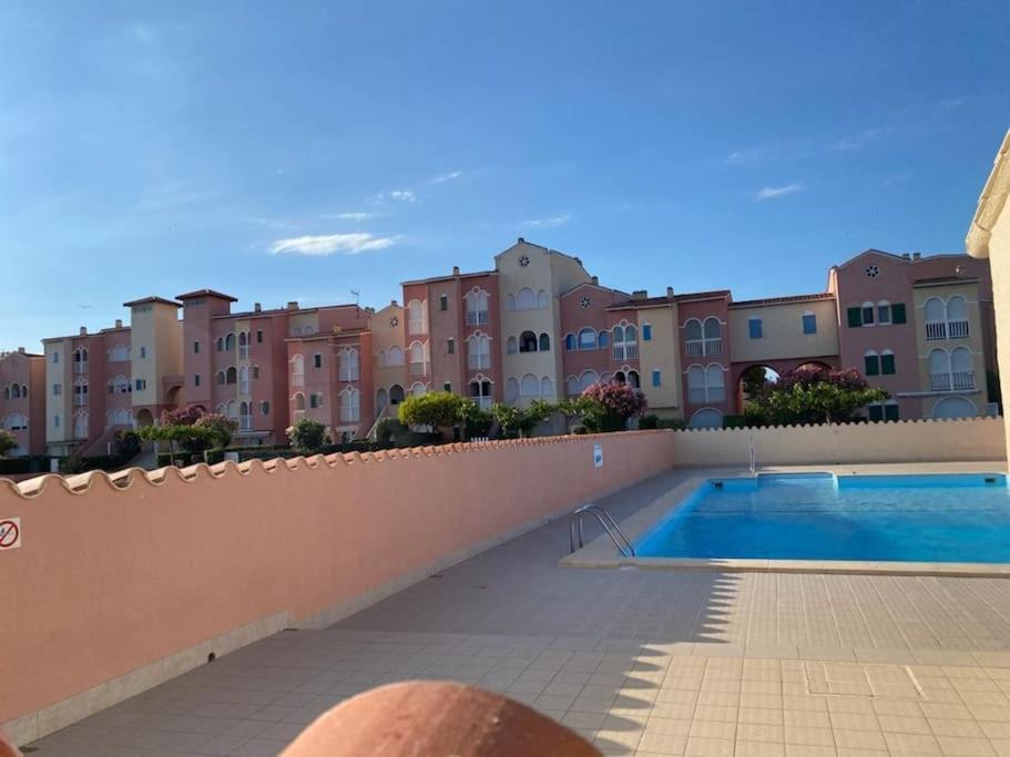 Superbe Studio Renove Avec Piscine Et Vue Marina Le Barcarès Exteriér fotografie
